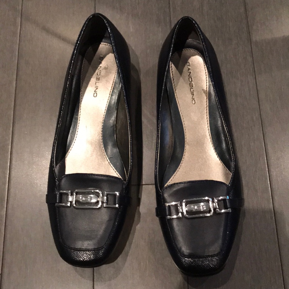 Bandolino flat shoes